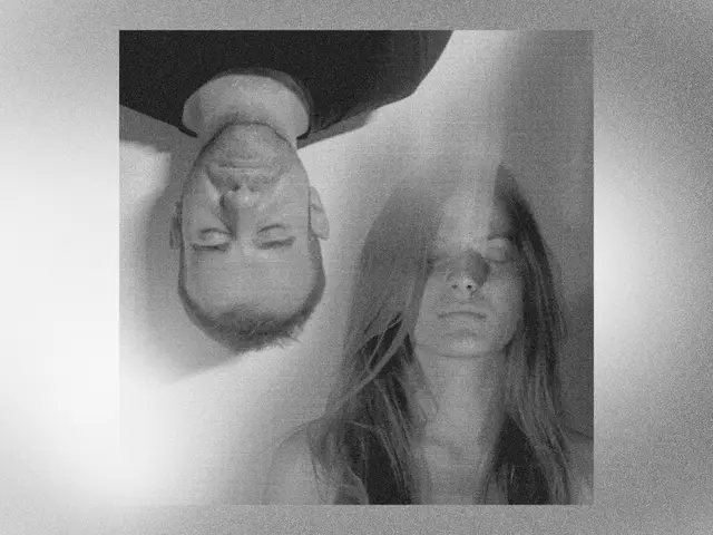Brab_ra x Szabolcs Ollári (HU) - CARBO_ photo
