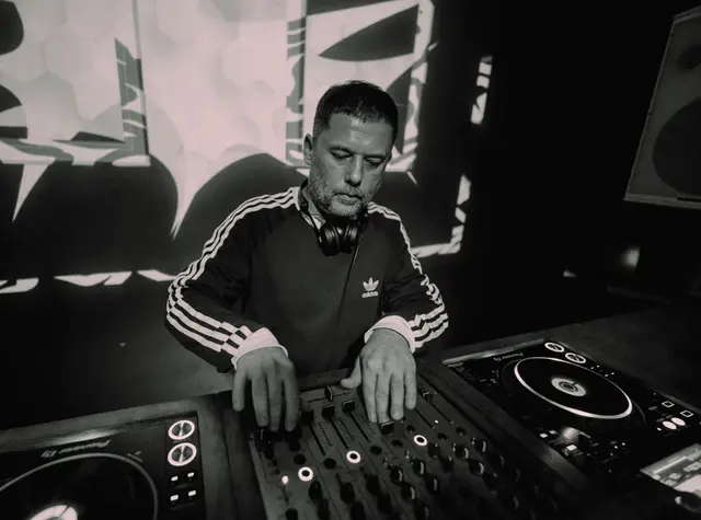 DJ Reload photo