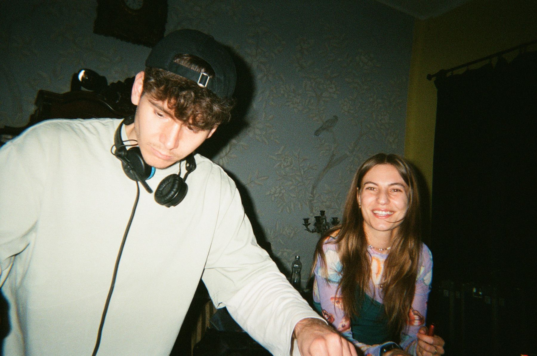 ANYA ROMOKBAN 3000 photo